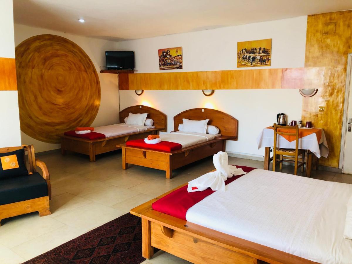Petite Flower Guest House Talata-maty Exterior foto